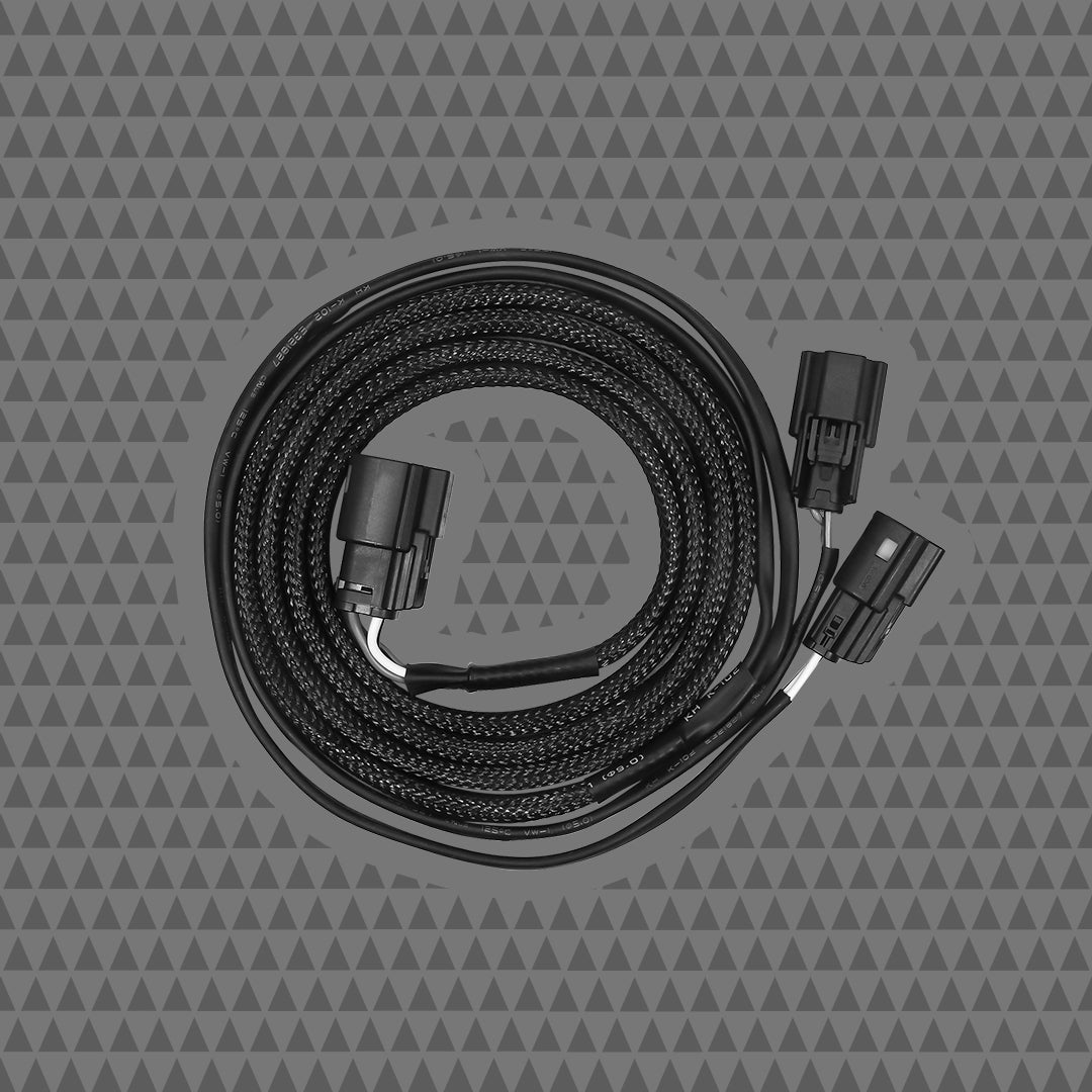 CICADA AUDIO® AMPLIFIER REAR SPEAKER OUTPUT w/ 6-FOOT EXTENSIONS - MOLEX®